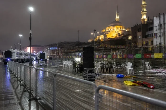 Aproximativ 50 de persoane, reținute la Istanbul de Anul Nou kurd. Printre ele, o jurnalistă